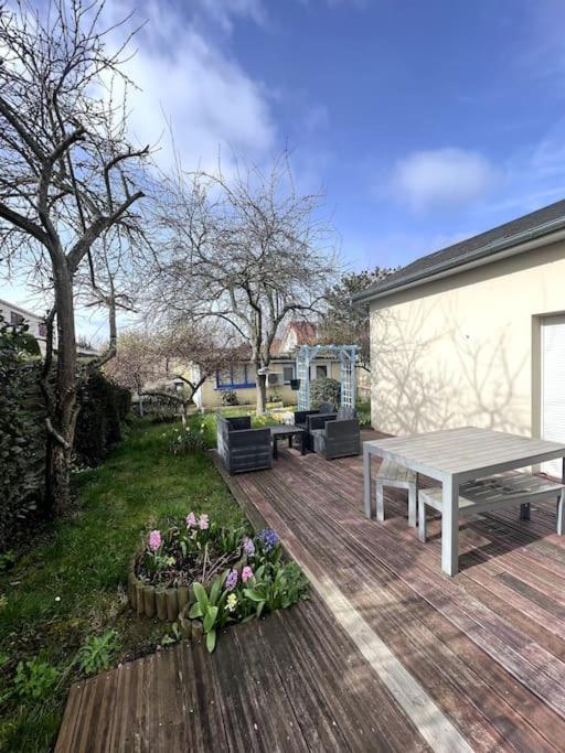 Maison De Vacances Familiale Ouistreham Dış mekan fotoğraf